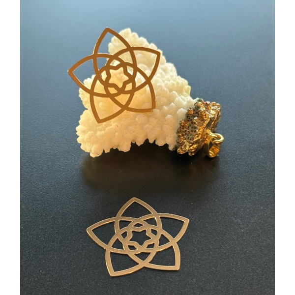 Estampes Pendentifs Filigrane Mandala 30 mm – Métal Doré