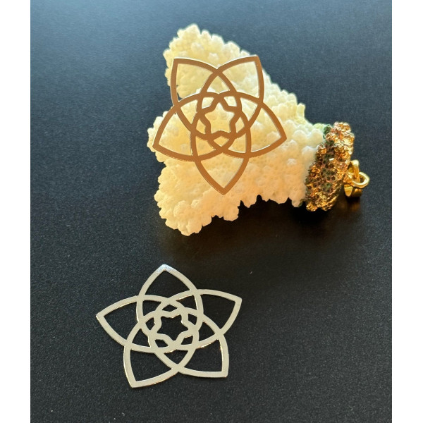 Estampes Pendentifs Filigrane Mandala 30 mm – Métal Argenté