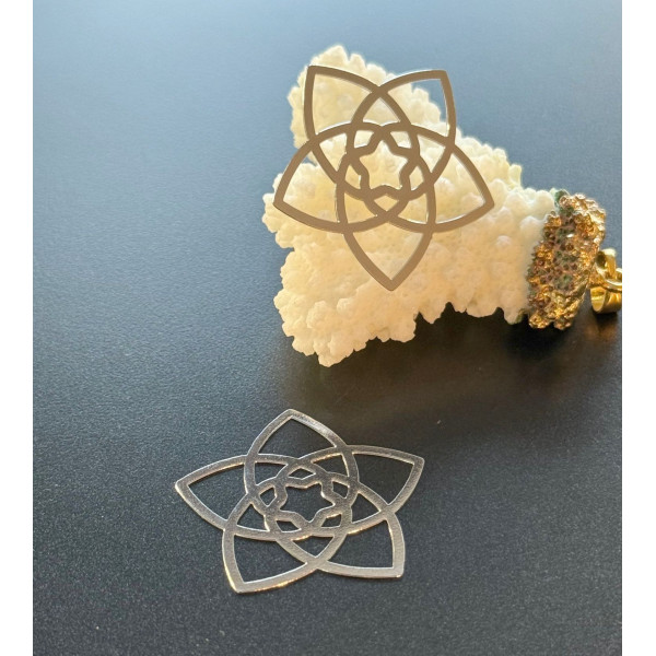 Estampes Pendentifs Filigrane Mandala 30 mm – Métal Argenté