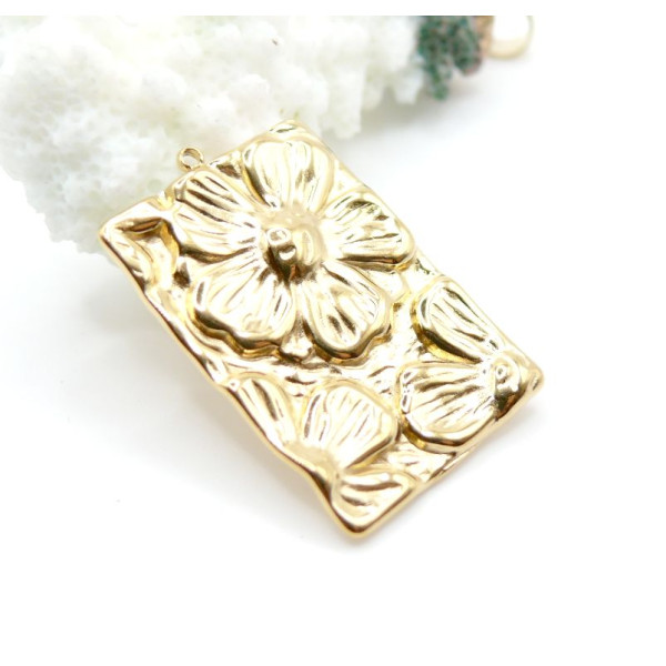 Pendentif Rectangle texturé avec Fleurs 18 mm – Acier Inoxydable 304 Doré à l’or fin 18K, PVD