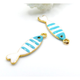 Pendentifs Poisson Rayé 26mm – Résine Émaillée Bleu Ciel & Métal Placage Doré