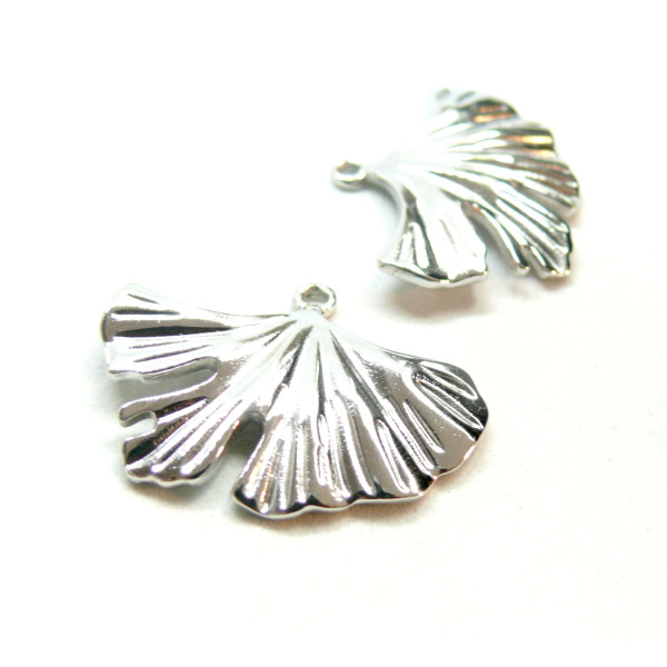 Pendentifs Feuille de Ginkgo biloba 30mm – Acier Inoxydable 304 Ionique Argenté