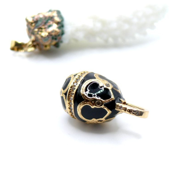 Pendentif Oeuf Résine Émaillée 23mm – Laiton Doré à l’Or Fin 18K