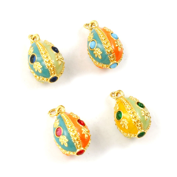 Pendentif Oeuf Résine Émaillée  et strass 24mm – Laiton Doré à l’Or Fin 18K