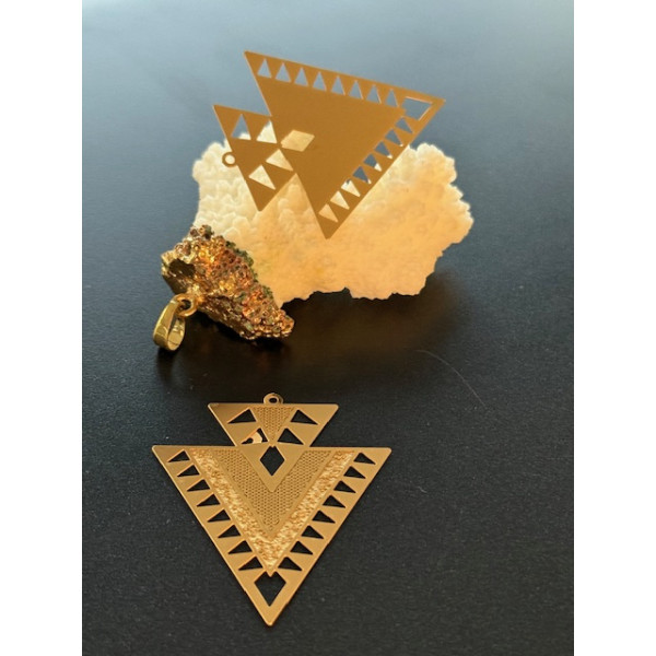 H11S079105 – Lot de 1 ou 2 Pendentifs estampes Double Triangle 45 mm – Acier inoxydable 304 Doré