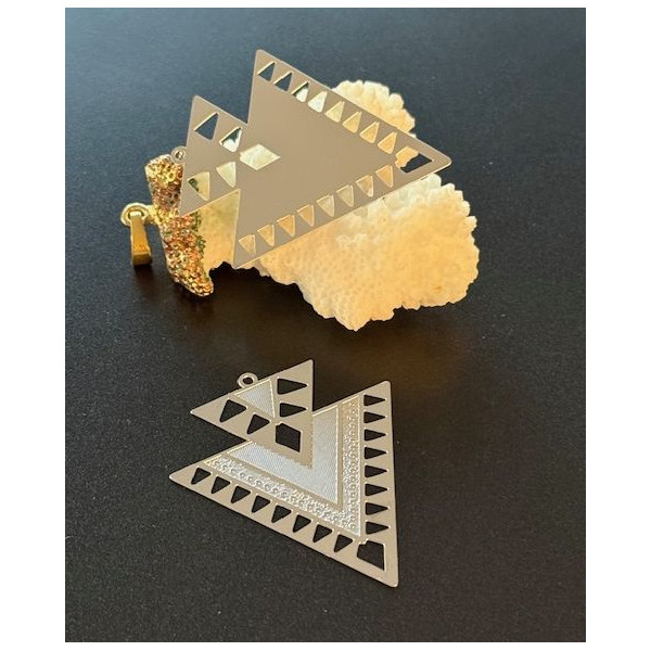 Pendentifs estampes Double Triangle 45 mm – Acier inoxydable 304 Argenté