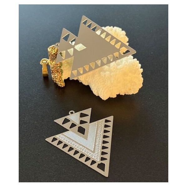 Pendentifs estampes Double Triangle 45 mm – Acier inoxydable 304 Argenté