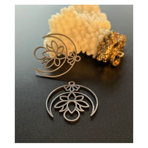 Pendentifs Fleur de Lotus 28mm – Acier Inoxydable 304 Argenté