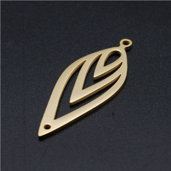Pendentif Connecteur losange, Feuille 38mm – Acier Inoxydable Doré placage IONIQUE