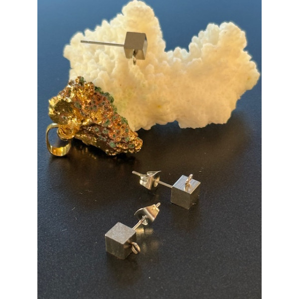 Boucles d'oreilles Puces Cube 5mm avec attache – Acier Inoxydable 304 Argenté