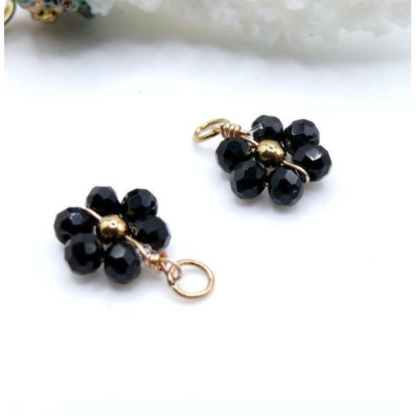 endentifs avec anneau Fleur avec Perles Noires – Acier Inoxydable Doré IONIQUE