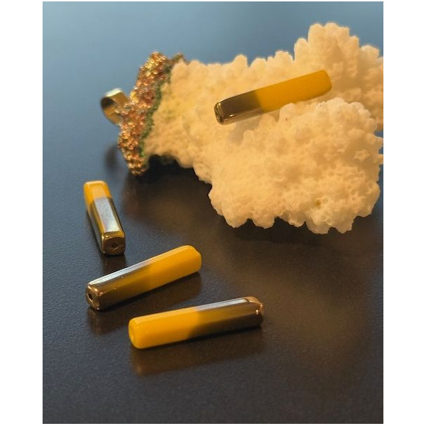 Perles en verre Tub e rectangle 20mm coloris Jaune et Doré