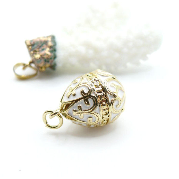 Pendentif Oeuf résine émaillée 26mm – Laiton doré à l'or fin 18K
