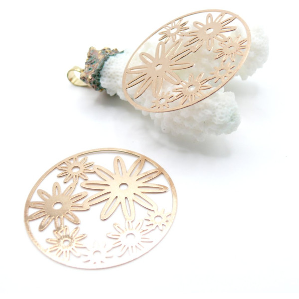 Estampes Pendentifs Filigrane Multi-Fleurs 35 mm – Métal Doré