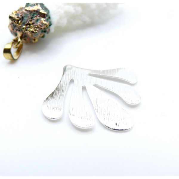 Pendentifs Texturés Feuille 31 mm – Laiton Finition Argent 925