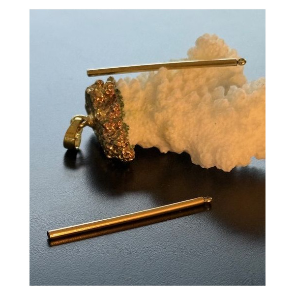 Pendentifs Tige 42mm – Acier Inoxydable 304 Doré à l'or fin 18K, IONIQUE