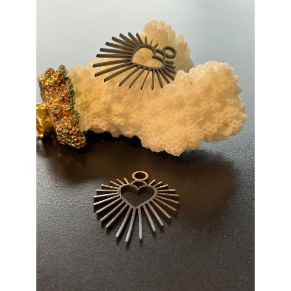 Pendentifs  Coeur Soleil  26.5mm – Acier Inoxydable 304 Argenté