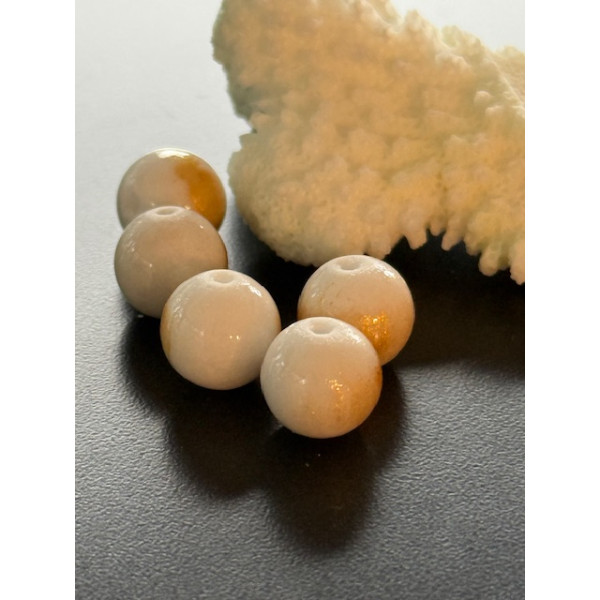 Perles Rondes Jade Mashan Crème mordoré 10mm