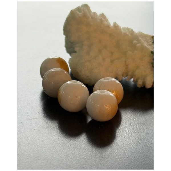 Perles Rondes Jade Mashan Crème mordoré 12mm