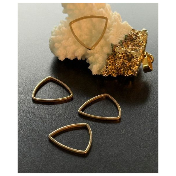 Pendentifs Connecteurs Triangle Étrier 15mm – Acier Inoxydable  Doré