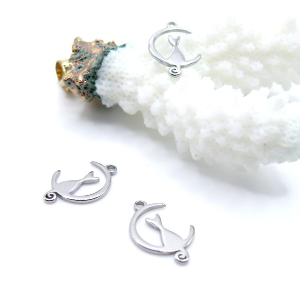 Pendentifs Connecteurs Chat sur Lune 19 mm – Acier Inoxydable Argenté