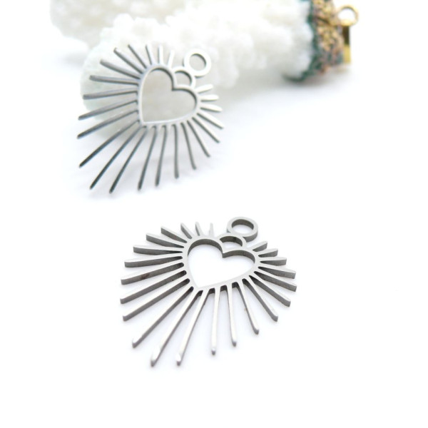 Pendentifs  Coeur Soleil  26.5mm – Acier Inoxydable 304 Argenté