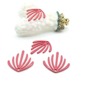 Pendentifs Forme Éventail 22 mm – Métal Coloris Rose Fuchsia