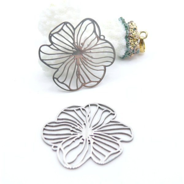 Pendentifs Estampes Fleurs 30 mm – Acier Inoxydable 304 Argenté