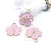 Pendentifs Fleurs de Sakura Émaillées Rose 17 mm – Métal Doré