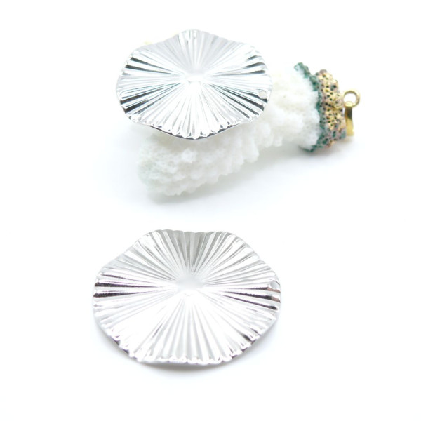 Pendentifs Géométrique Texturée 32 mm – Acier Inoxydable Argenté
