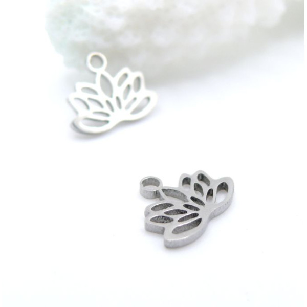 Pendentifs Mini Fleur de Lotus 9mm – Acier Inoxydable 304 Argenté