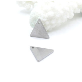 H11F27108AP – Lot de 2 ou 4 Pendentifs Triangle Effet Brossé 10 mm, Acier Inoxydable 304 Argenté