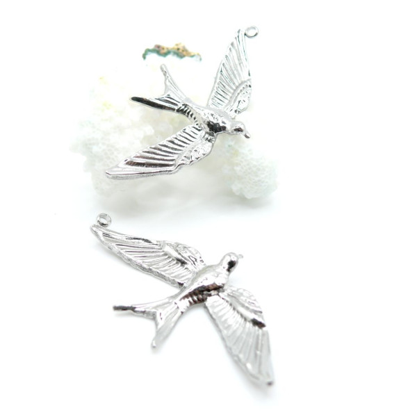 Pendentif Oiseau en Vol 48 mm – Acier Inoxydable 304 Argenté
