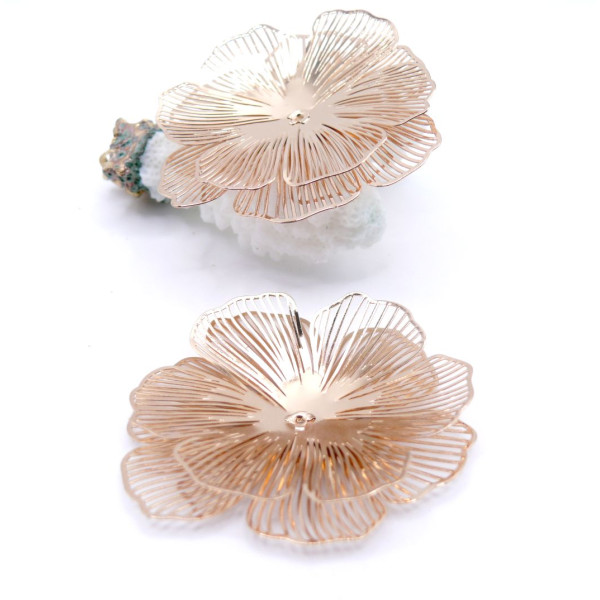 Estampes Pendentifs Filigrane Multi-Fleurs 45 mm 3D – Laiton Doré