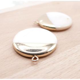 Pendentif Rond en Nacre avec Dorure 25 mm