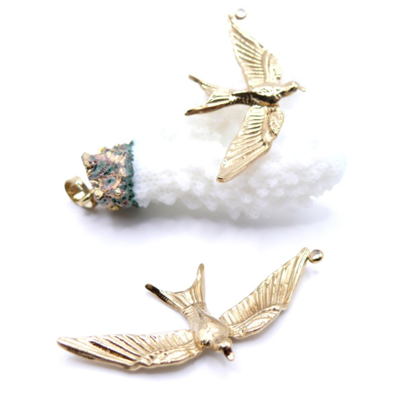 Pendentif Oiseau 48 mm – Acier Inoxydable 304 Doré à l’Or Fin 18K IONIQUE