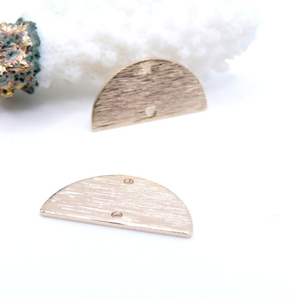 Connecteurs Demi-Cercle 21mm – Deux Trous – Laiton Effet Brossé Doré 18K