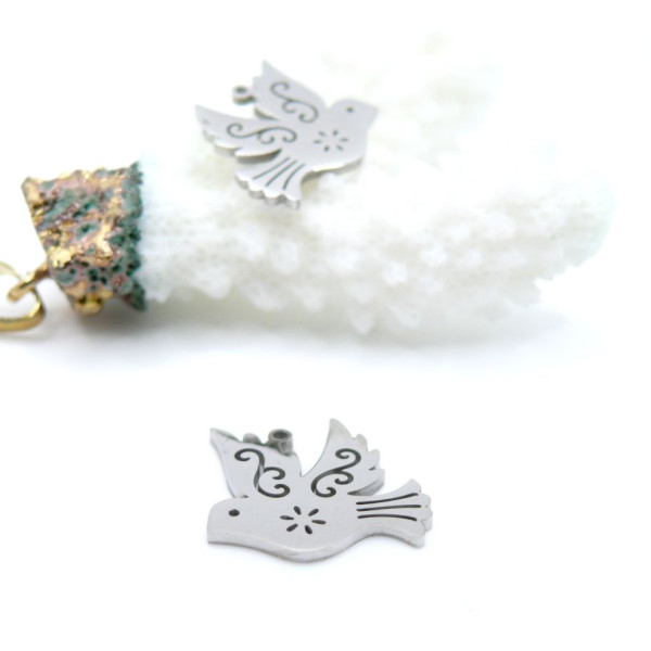 BU112412041718502867 – Lot de 1 Pendentif Oiseau Travaillé 15 mm – Acier Inoxydable 304 Argenté