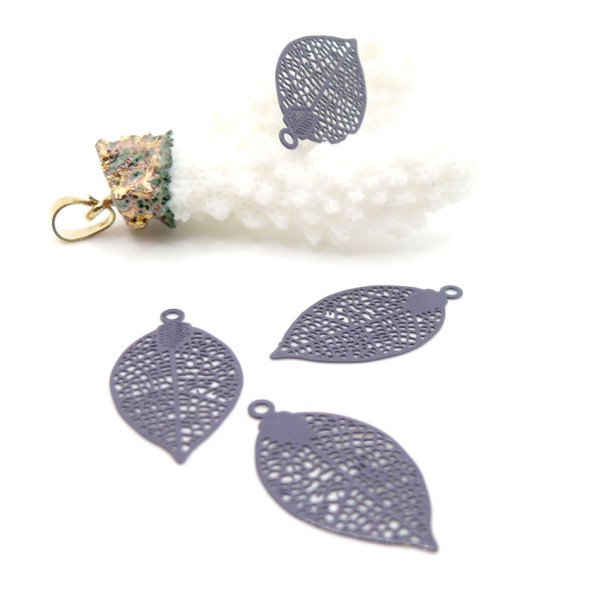 Estampes Pendentifs Filigrane Feuille 28 mm  – Laiton Violet