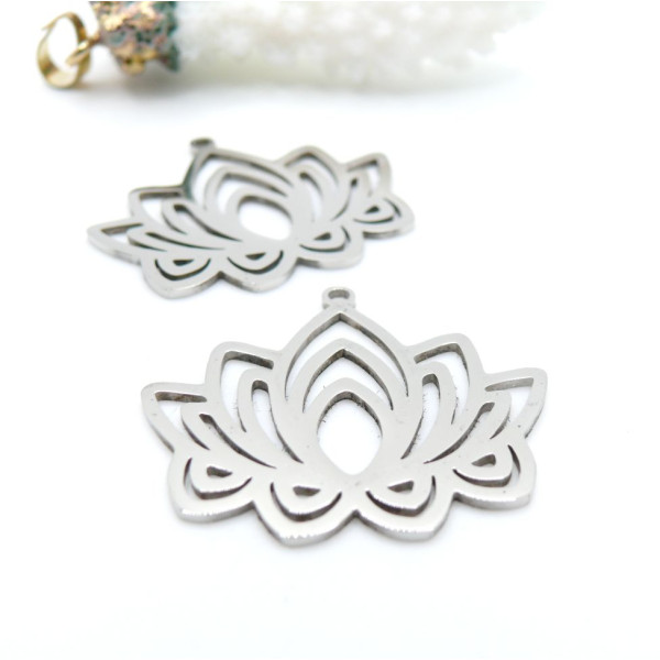 Pendentifs Fleur de Lotus, Yoga 30mm – Acier Inoxydable Argenté