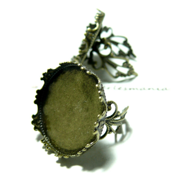 1 Support de bague 25mm BR anneau dentelle  et couronne 