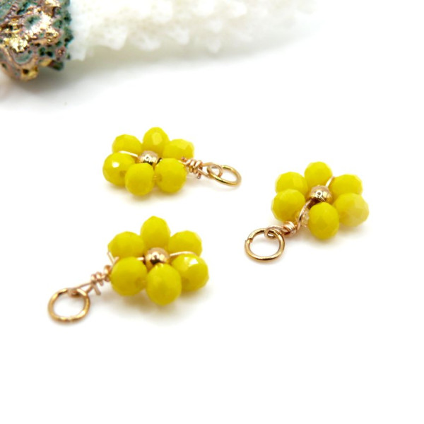 Pendentifs avec anneau Fleur avec Perles JAUNE– Acier Inoxydable Doré