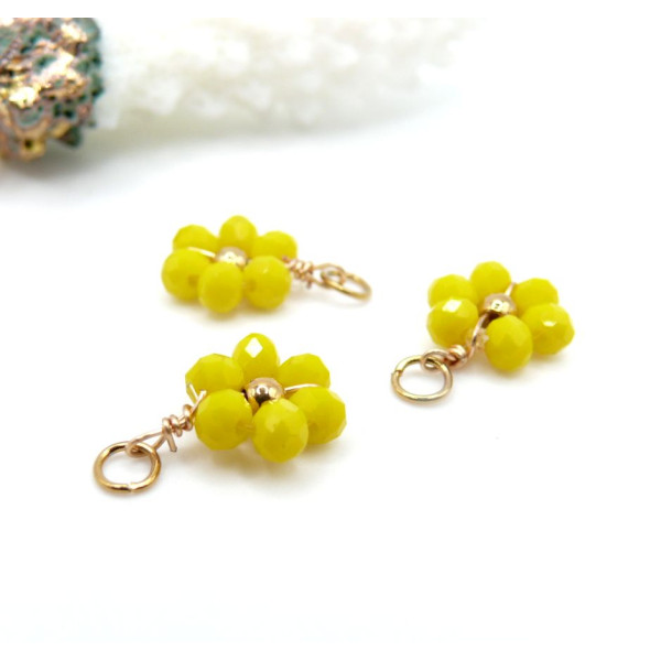 Pendentifs avec anneau Fleur avec Perles JAUNE– Acier Inoxydable Doré