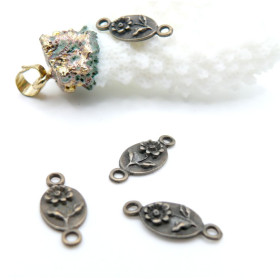 Breloques Connecteur Fleur 15x6mm – Métal Bronze