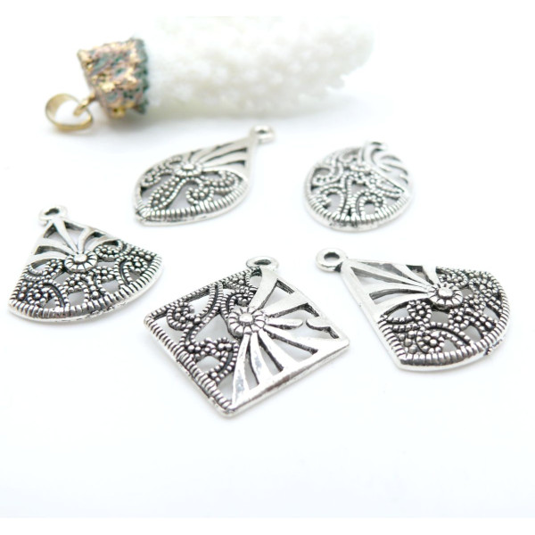 Pendentifs Mix Breloque Rétro Chic Métal Argent Antique