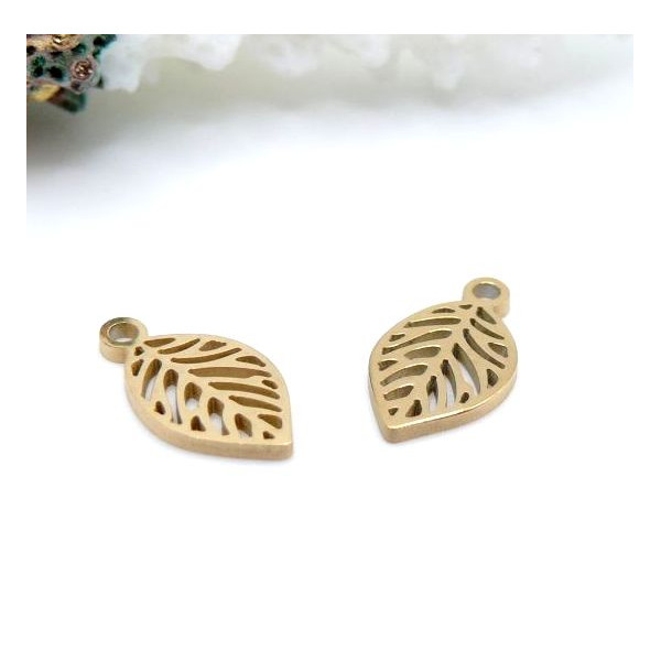 H11P33807G– Lot de 2 Pendentifs Petite Feuille 12 mm – Acier Inoxydable 304 Doré, placage IONIQUE