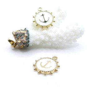 Pendentif Ancre dans médaillon 16 mm – Résine Émaillée & Acier Inox 304 – Doré à l’Or fin 18K