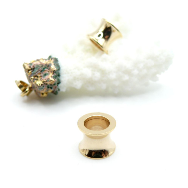 Perles Intercalaires Forme Vase 10 x 8 mm – Trou 6.5 mm – Acier Inox 304 – Doré à l’or fin 24K