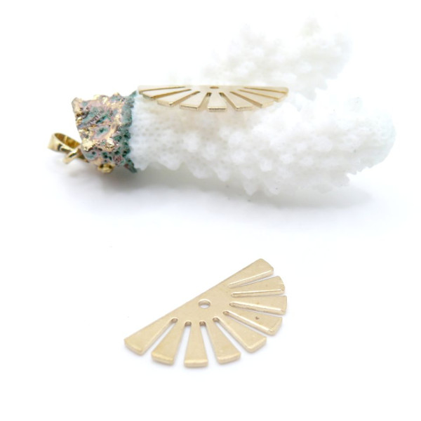 Pendentifs Demi Soleil Eventail 24mm – Laiton Doré