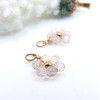 Pendentifs Fleur avec Perles Verre Rose Pâle – Acier Inoxydable 304 Doré